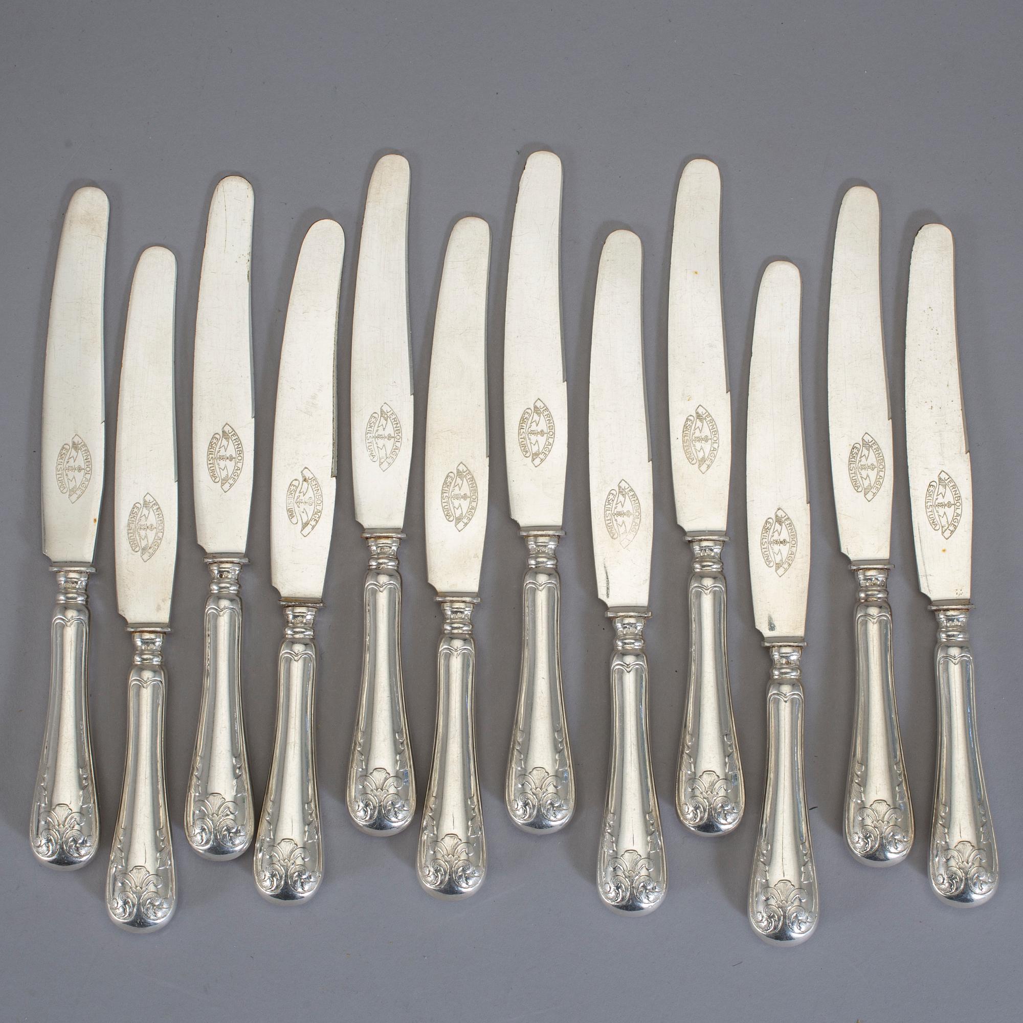KNIVAR, 12 st, silver, "Gammal fransk", C G Hallberg, 1920-tal. Total vikt 453 g.