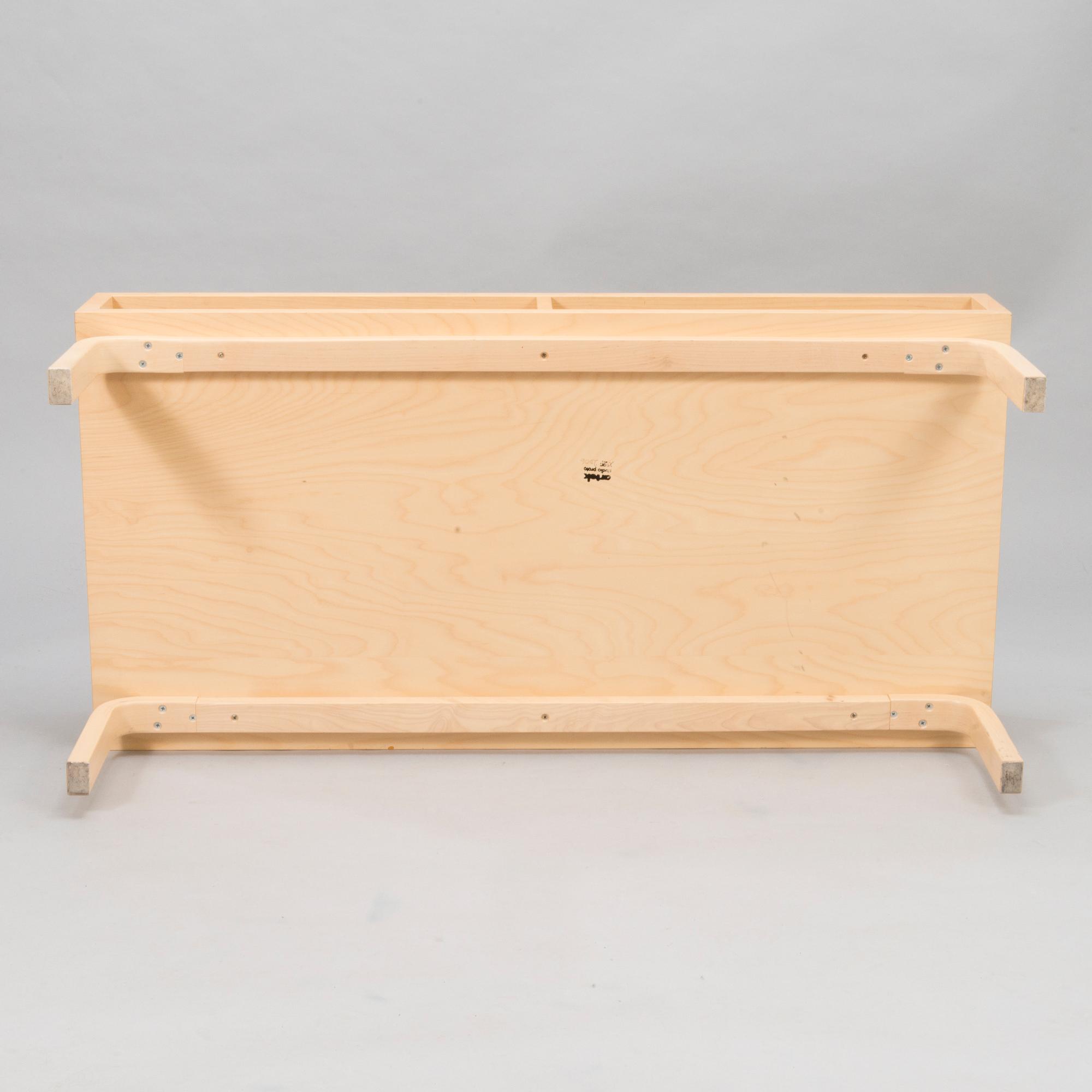 A media storage for Artek Studio 2006.
