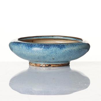 A jun-type glazed brush washer, late Ming dynasty/ early Qing dynasty.