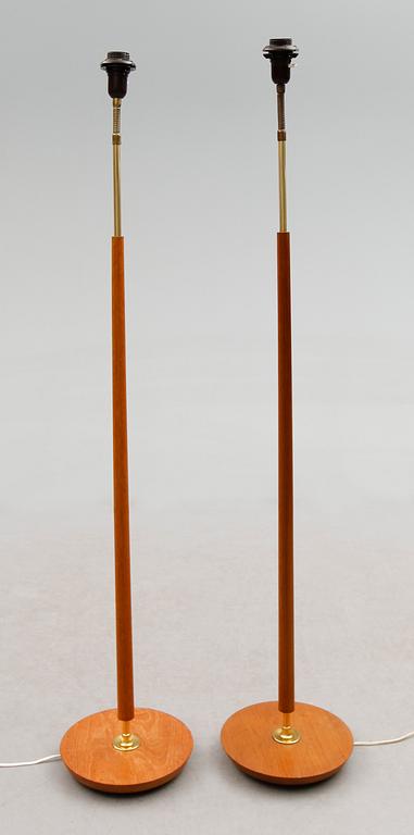 GOLVLAMPOR, 1 par, 1900-talets andra hälft.