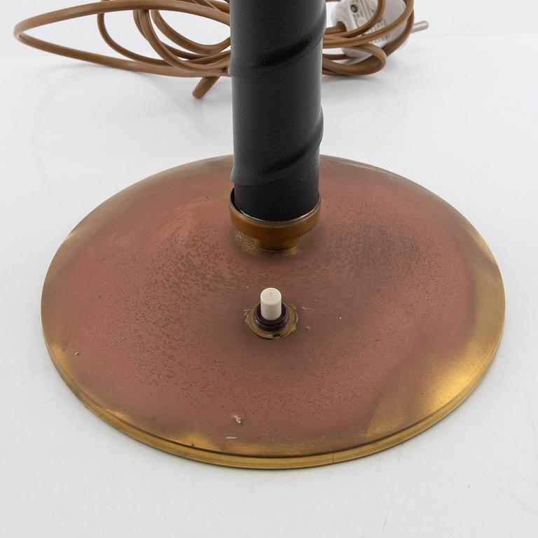 Einar Bäckströms Metallvarufabrik, Bordslampa modell 5013 Swedish Modern 1940-tal.