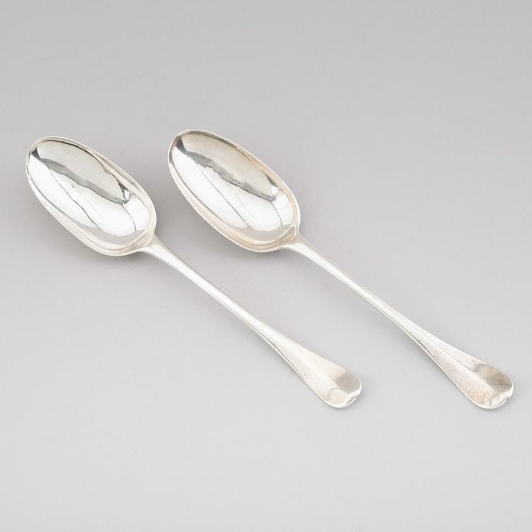 SKEDAR, 1 par, silver, England, 1700-/1800-tal. Vikt ca 113 gram.