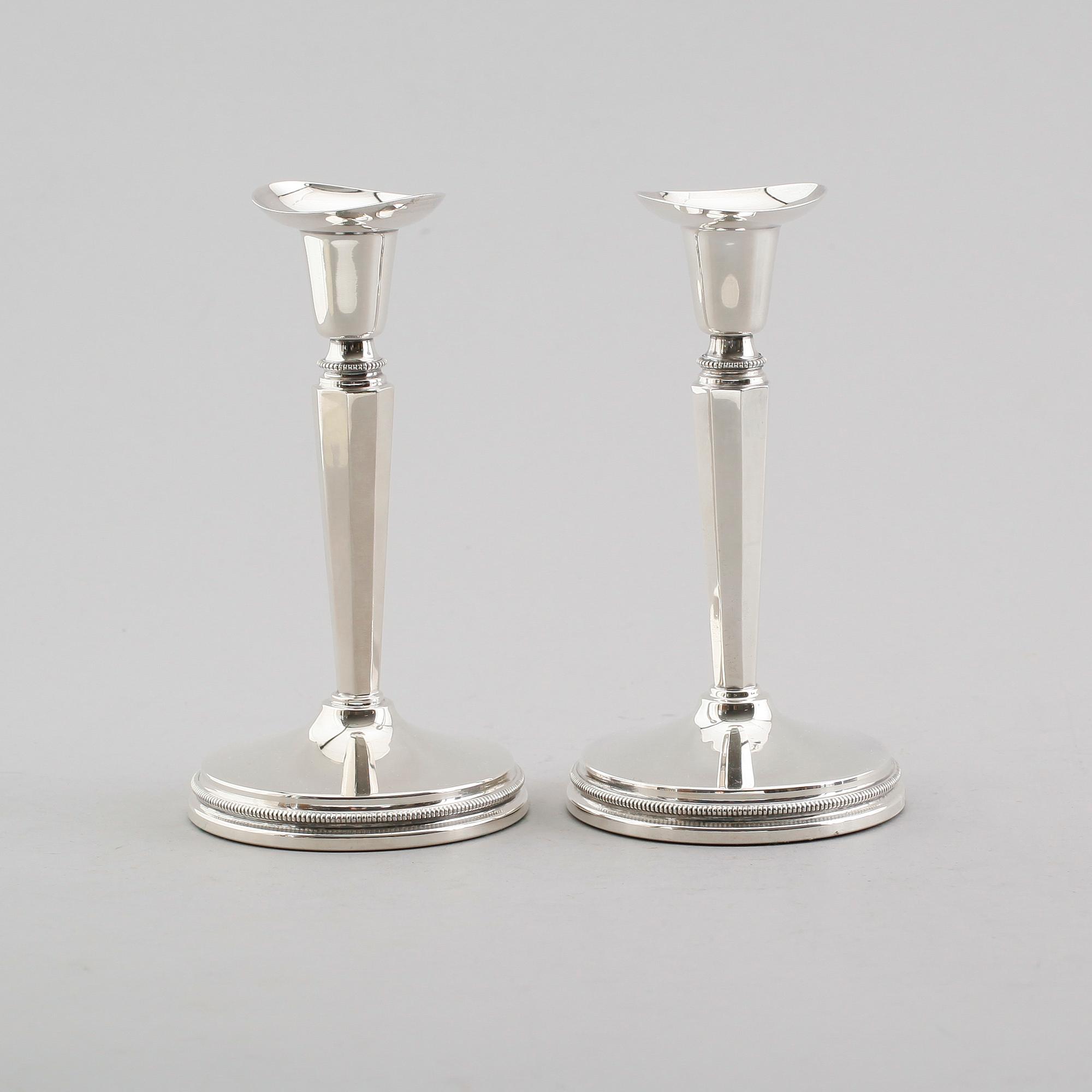 LJUSSTAKAR, 1 par, silver, Eric Löfman, MGAB, Uppsala, 1986.