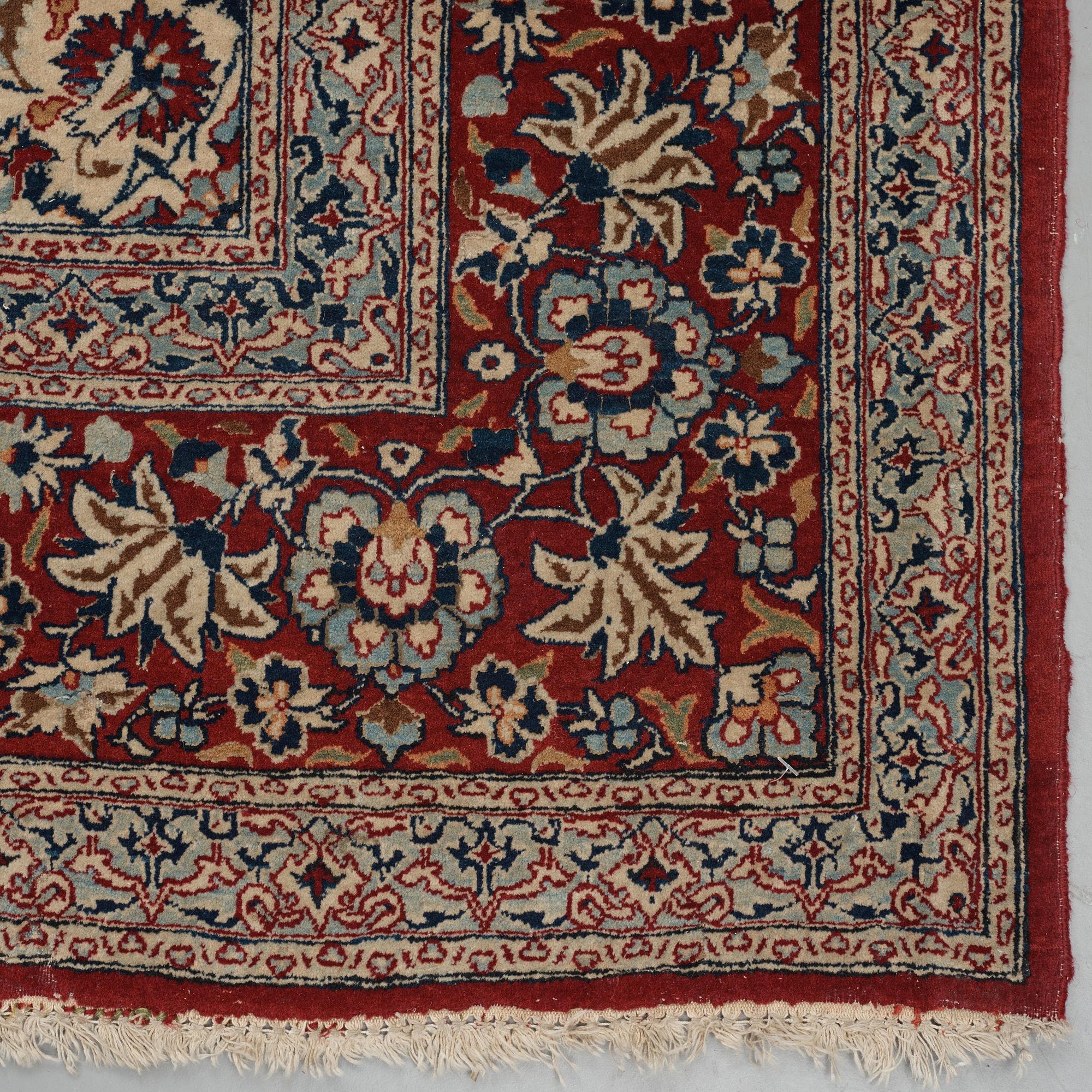 MATTO, semi-antique/Old Nain Tuteshk, part silk, ca  228 x 150 cm.