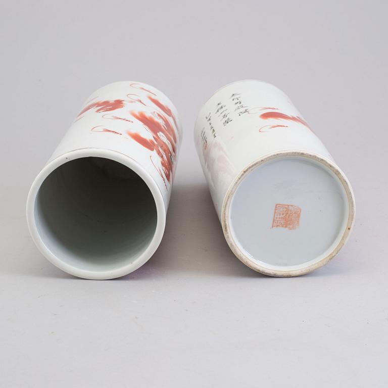 A pair of early 20th century Chinese porcelain vases.