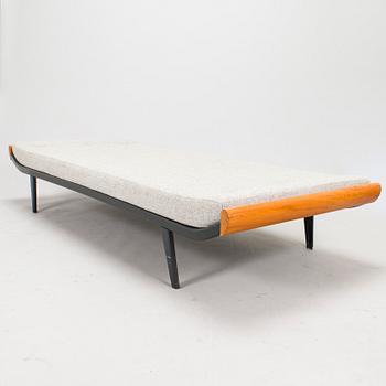 Dick Cordemeijer, a 'Cleopatra' daybed for Auping, Netherlands.