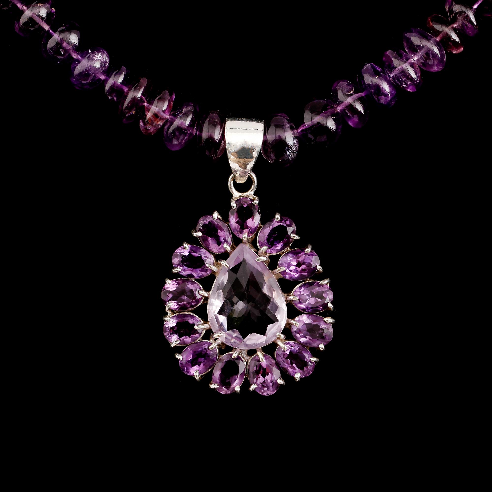 COLLIER, silver och ametister.