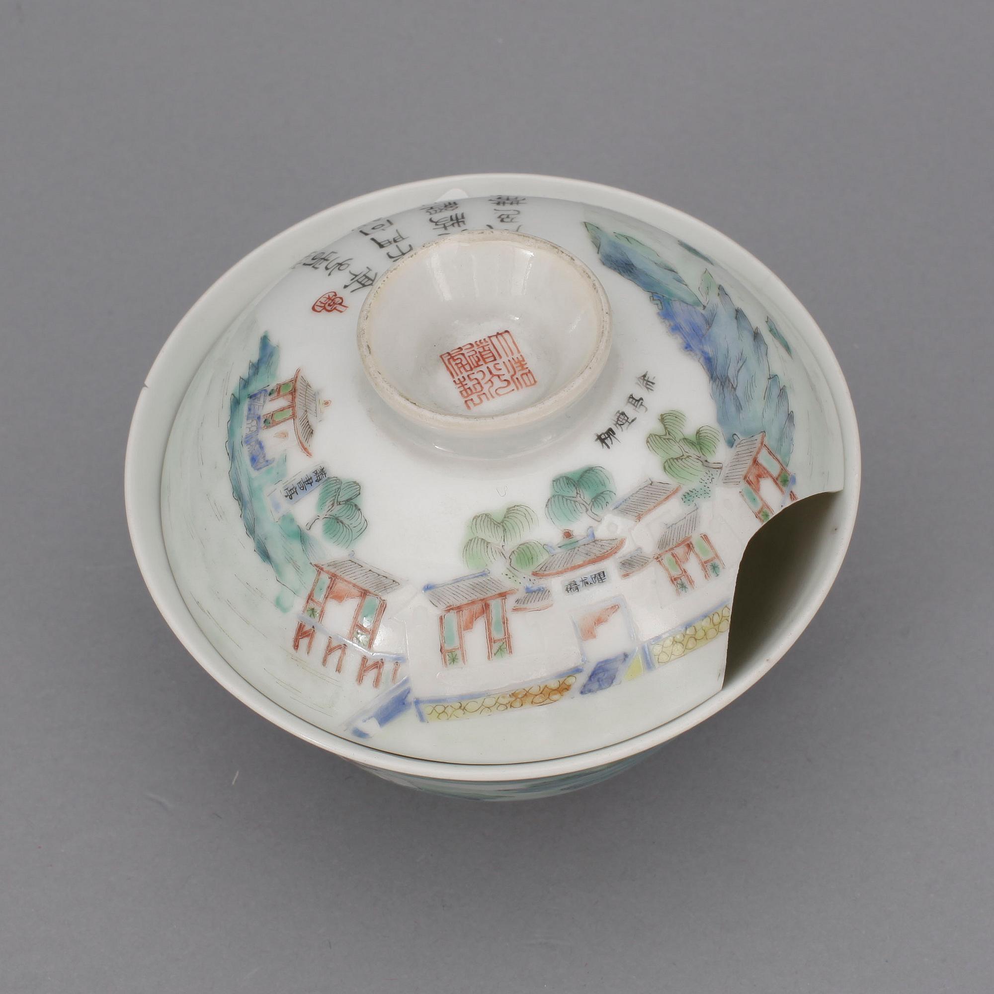 SKÅL med LOCK, porslin, Kina.