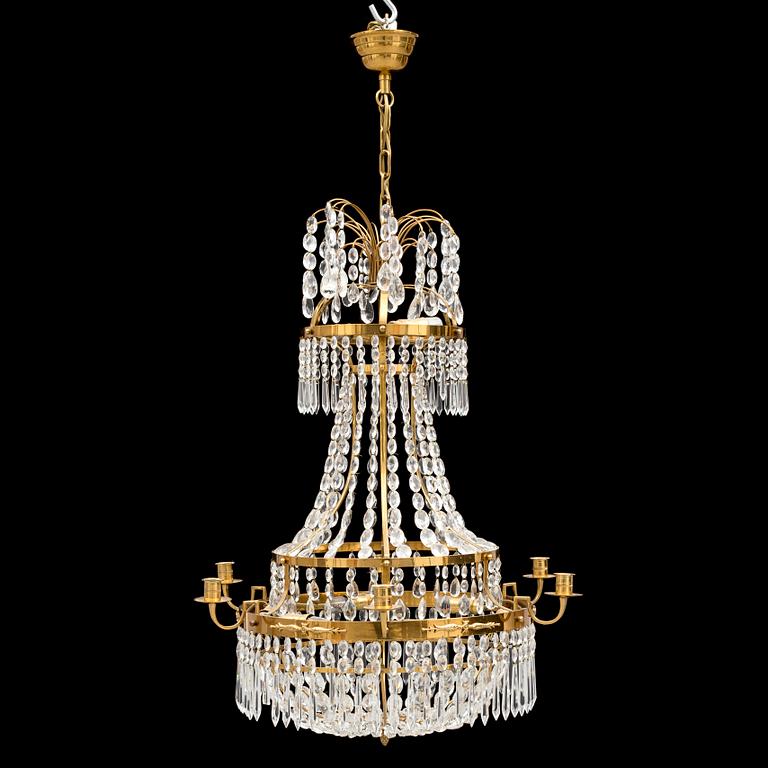 a late 20th century chandelier.