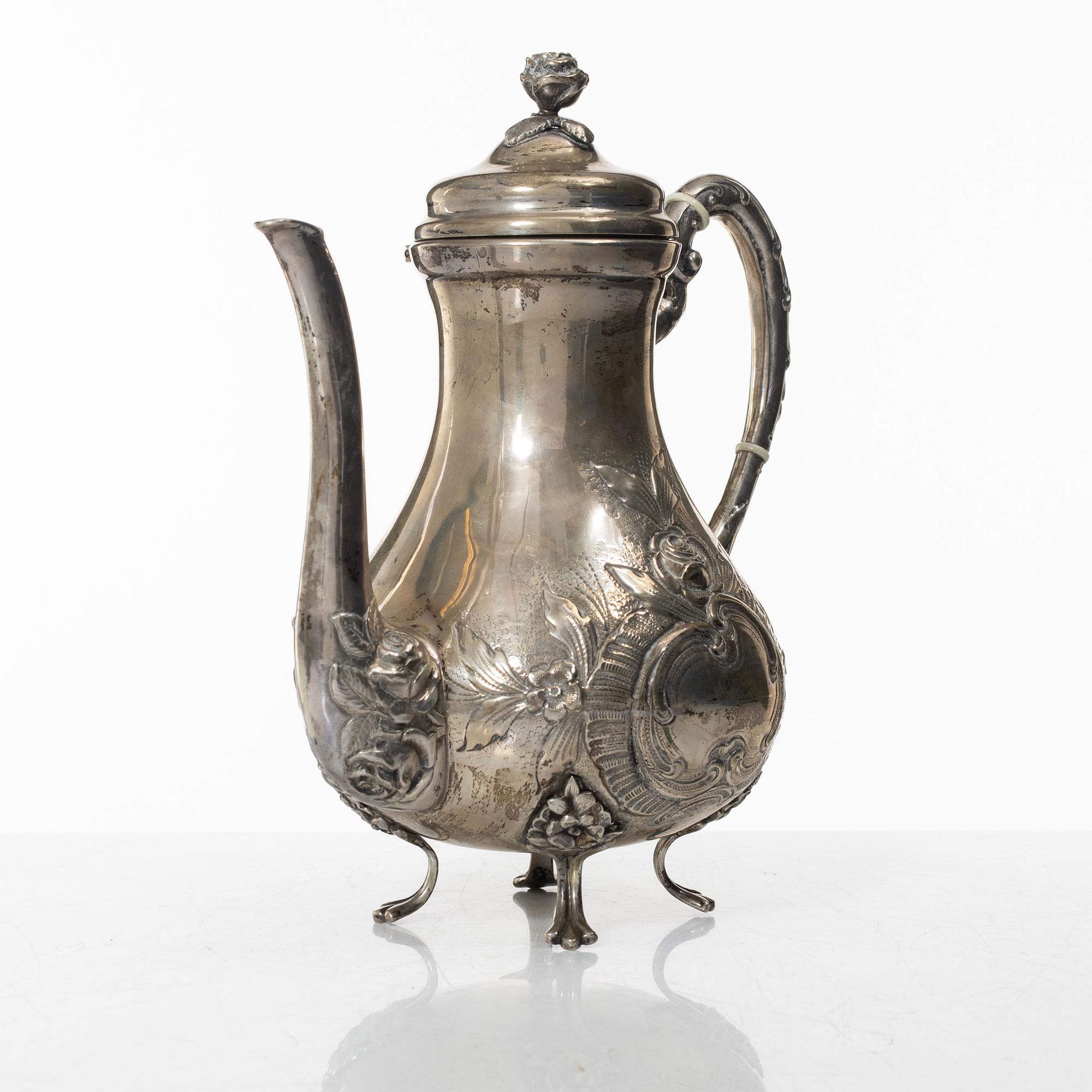 Kaffekanna, silver, rokokostil, 1900-tal.