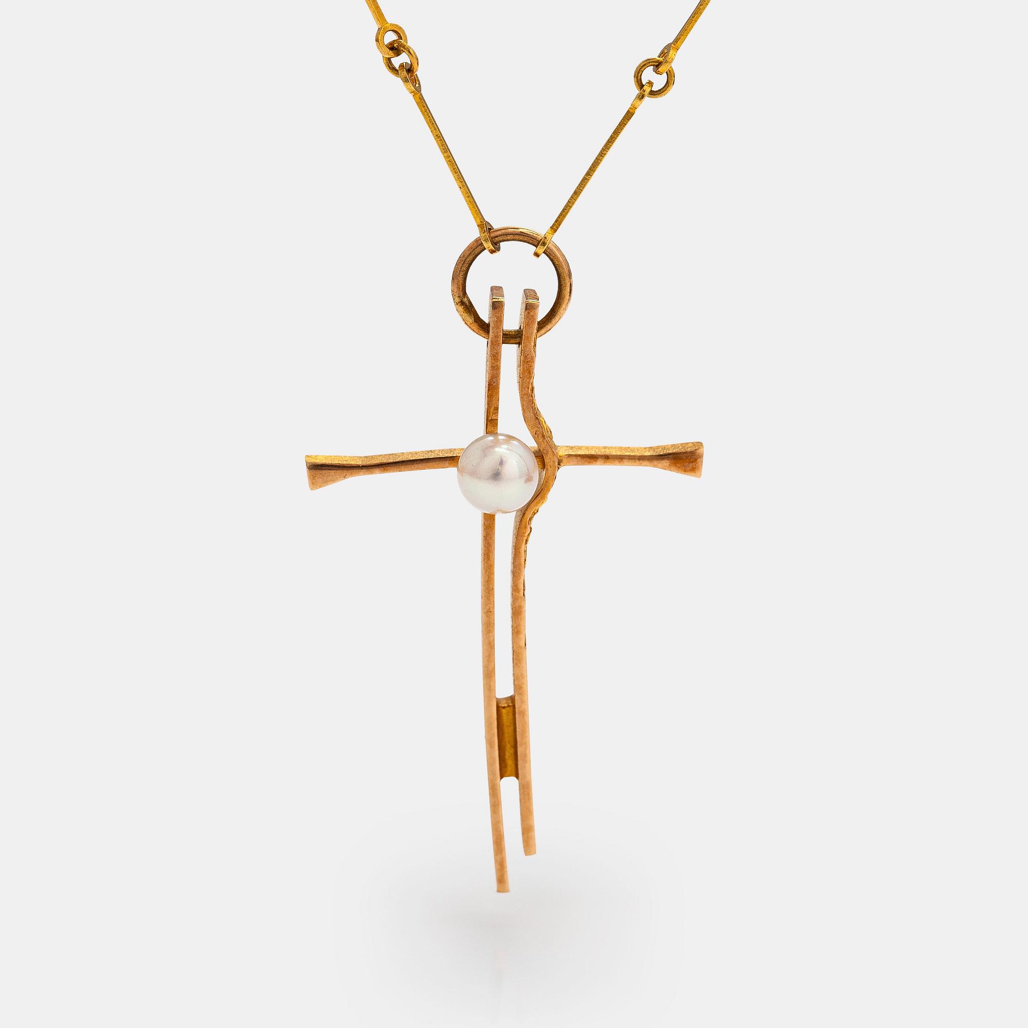 Christophe Burger, "Gold bless", a 14K gold necklace with a cultured pearl. Lapponia 2003.