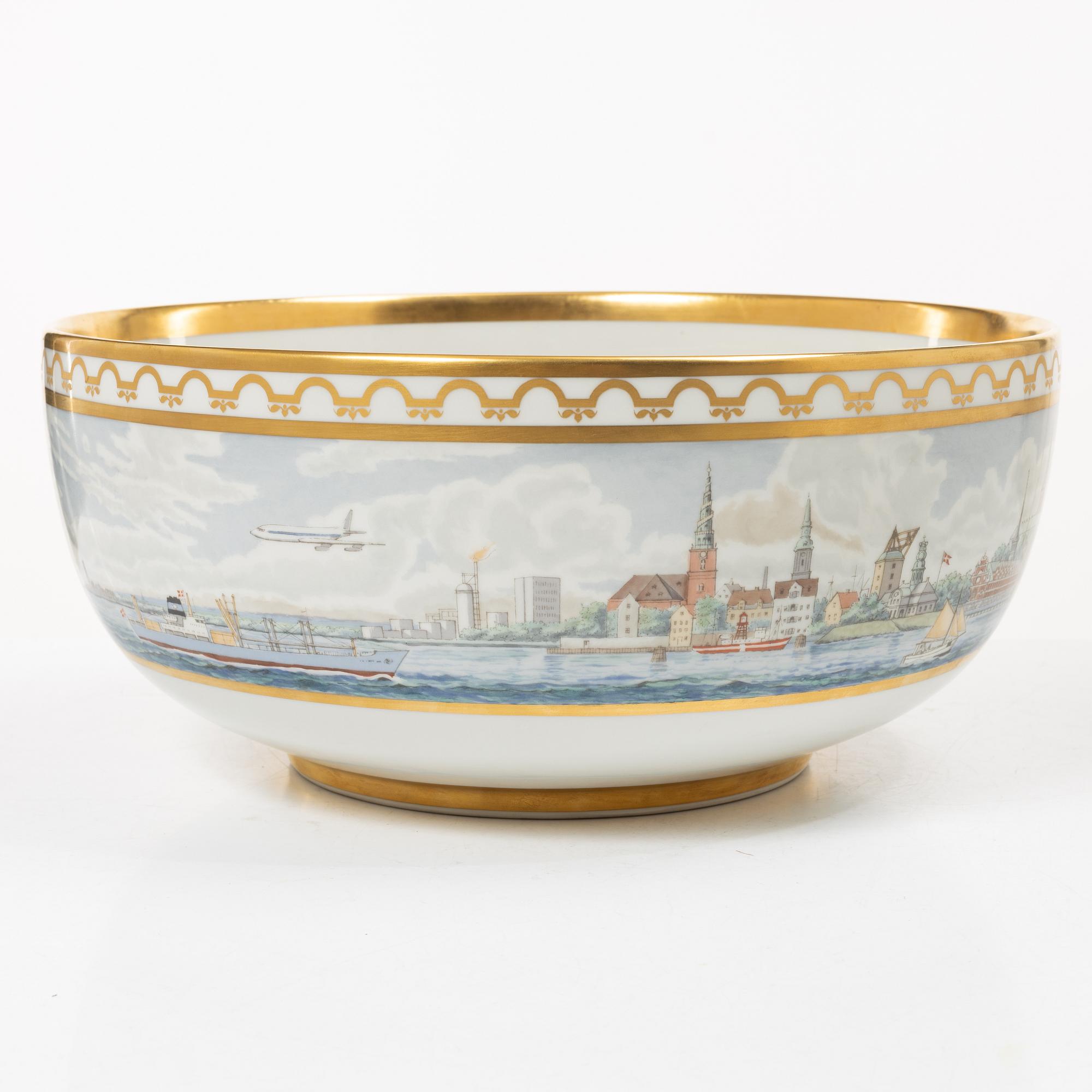 Royal Copenhagen, Bowl, porcelain, 1975.