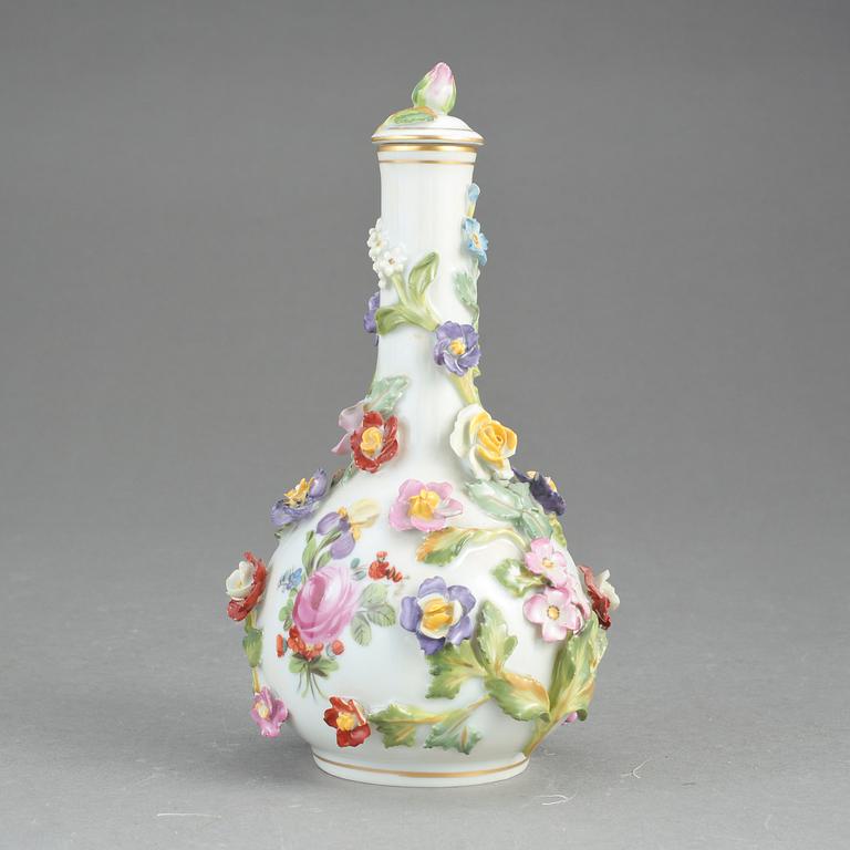 FLASKA, Porslin, Dresden, 1900-talets första hälft.