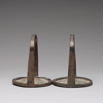 A pair of bronze stirrups, Qing dynasty.