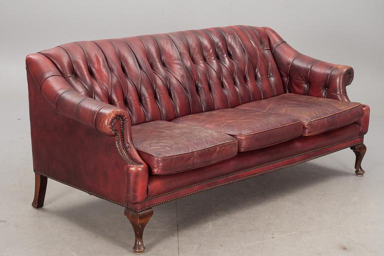 SOFFA. Chesterfieldsmodell, 1900-tal.