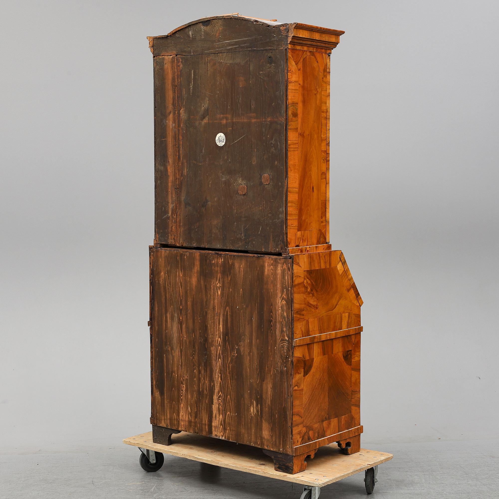 A veneered, barocque  writing cupbord.