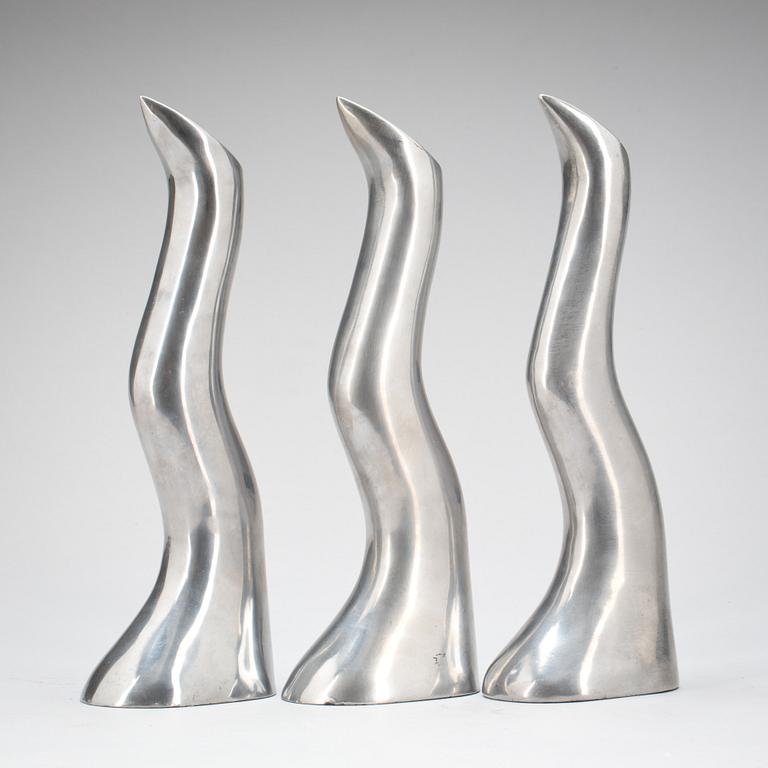 LJUSSTAKAR, 3 st, vitmetall. Anna Efverlund.