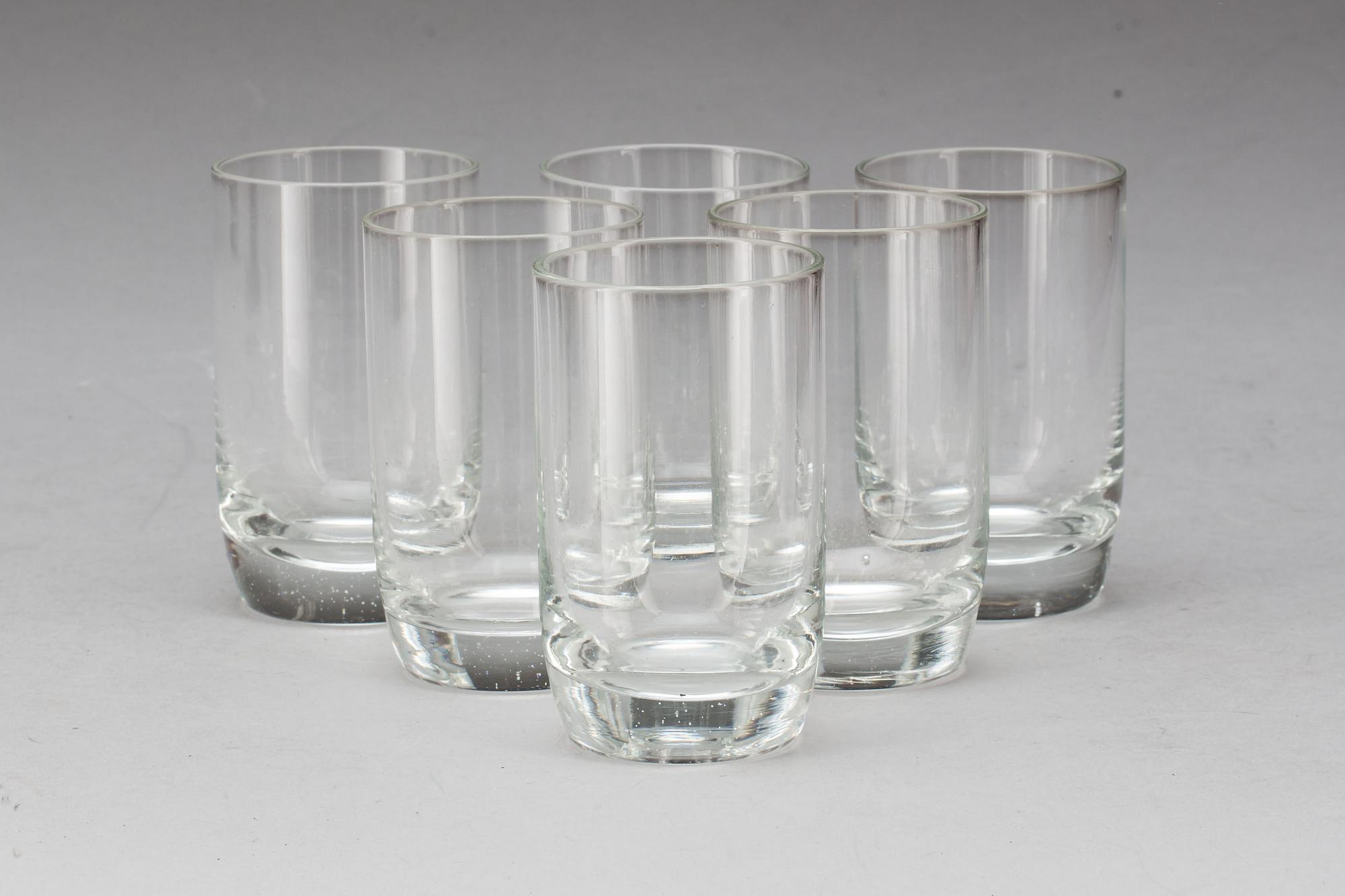 SCHATULL, med 6 glas. 1900-tal.