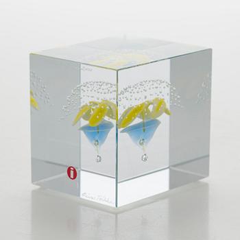 Oiva Toikka, årskub 2000, signerad Oiva Toikka Nuutajärvi 2000,  934/2000.