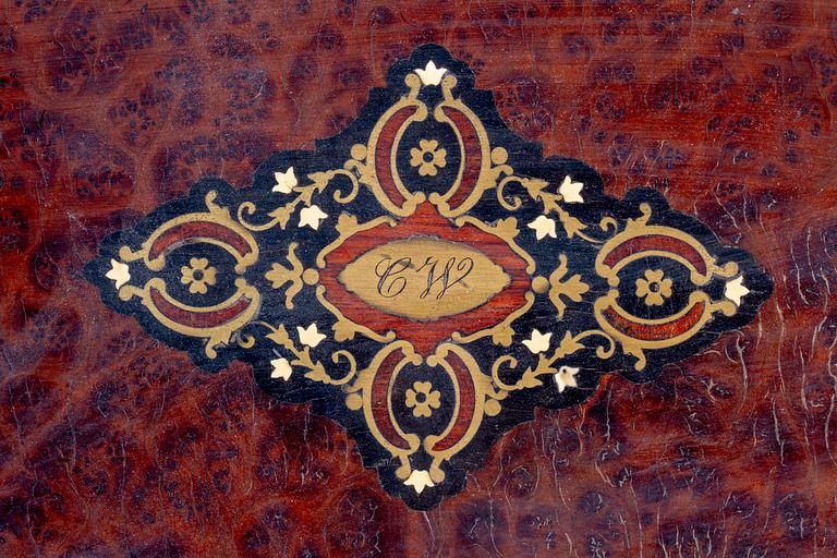A late 19th century venere4d writing casket.