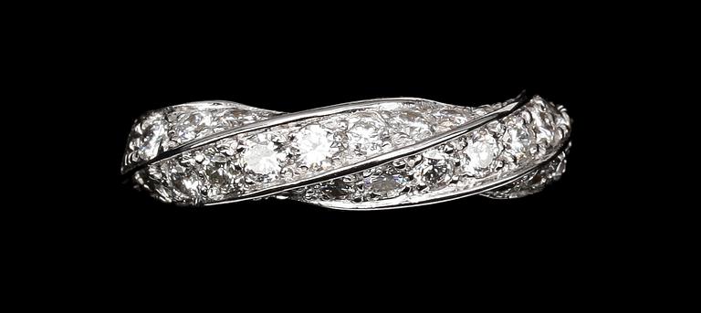 RING, 18k vitguld med briljantslipade diamanter, tot 1.00 ct enl gravyr.