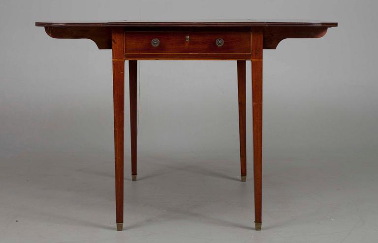 KLAFFBORD, mahogny, s.k. Pembroke table, England, 1800-talets senare hälft.