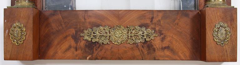 SPEGEL samt KONSOLBORD, Karl Johan/Karl Johan-stil, 1800-tal.