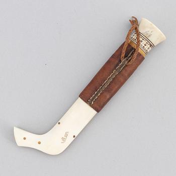 A Sami reindeer horn knife, signed SG/GS and dated 90.