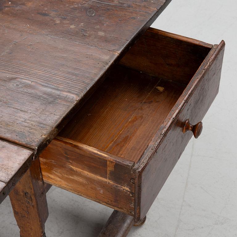 Drop-leaf table, 18th/19th century.