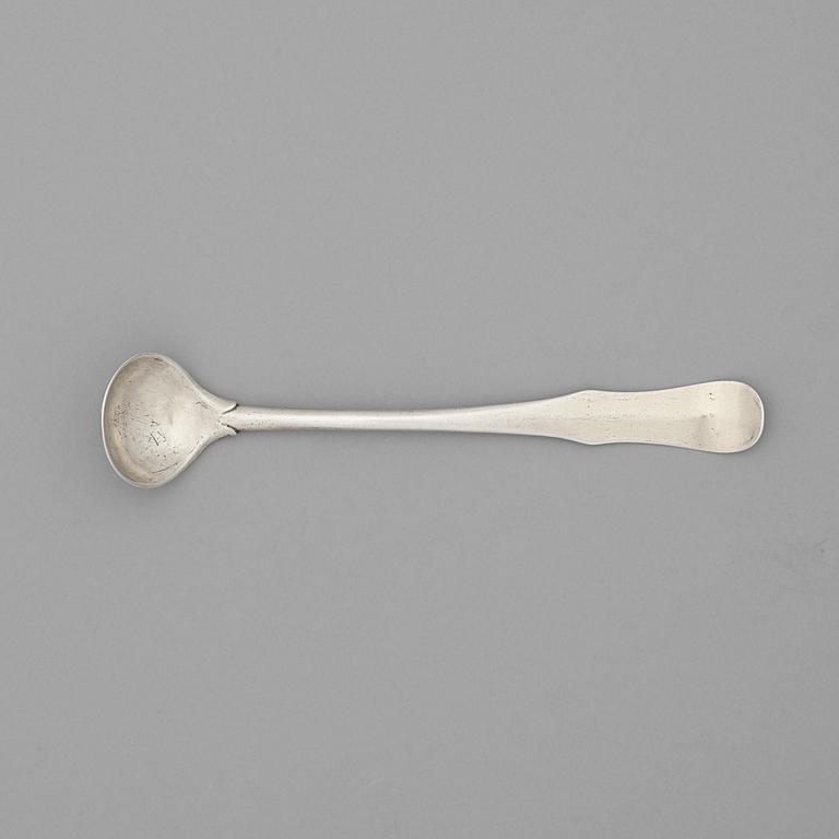 A Swedish 18th century silver-gilt mustard spoon, marks of Lars Boye, Stockholm 1775.