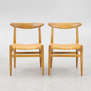 Hans J. Wegner, chairs, 7 pcs, "W2", CM Madsen, Denmark, designed in 1953.