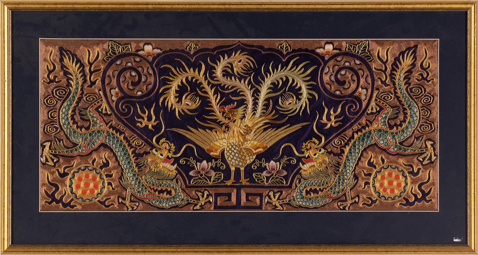 A Chinese silk embroidery, 20th century.