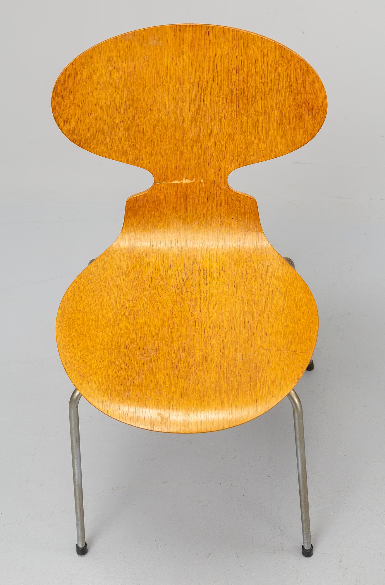ARNE JACOBSEN, a set of 8 1960's 'Myran' chairs for Fritz Hansen.