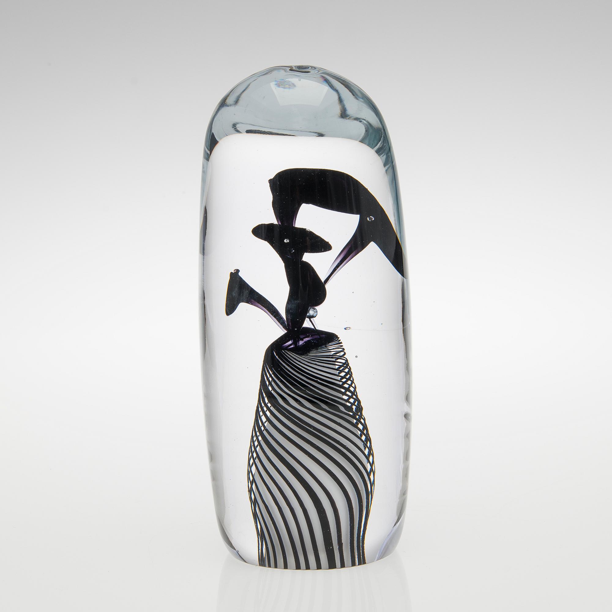 RITVA-LIISA POHJALAINEN, GLASSKULPTUR. Sign. Keidas musta, Ritva-Liisa Pohjalainen 2009, 7/50.