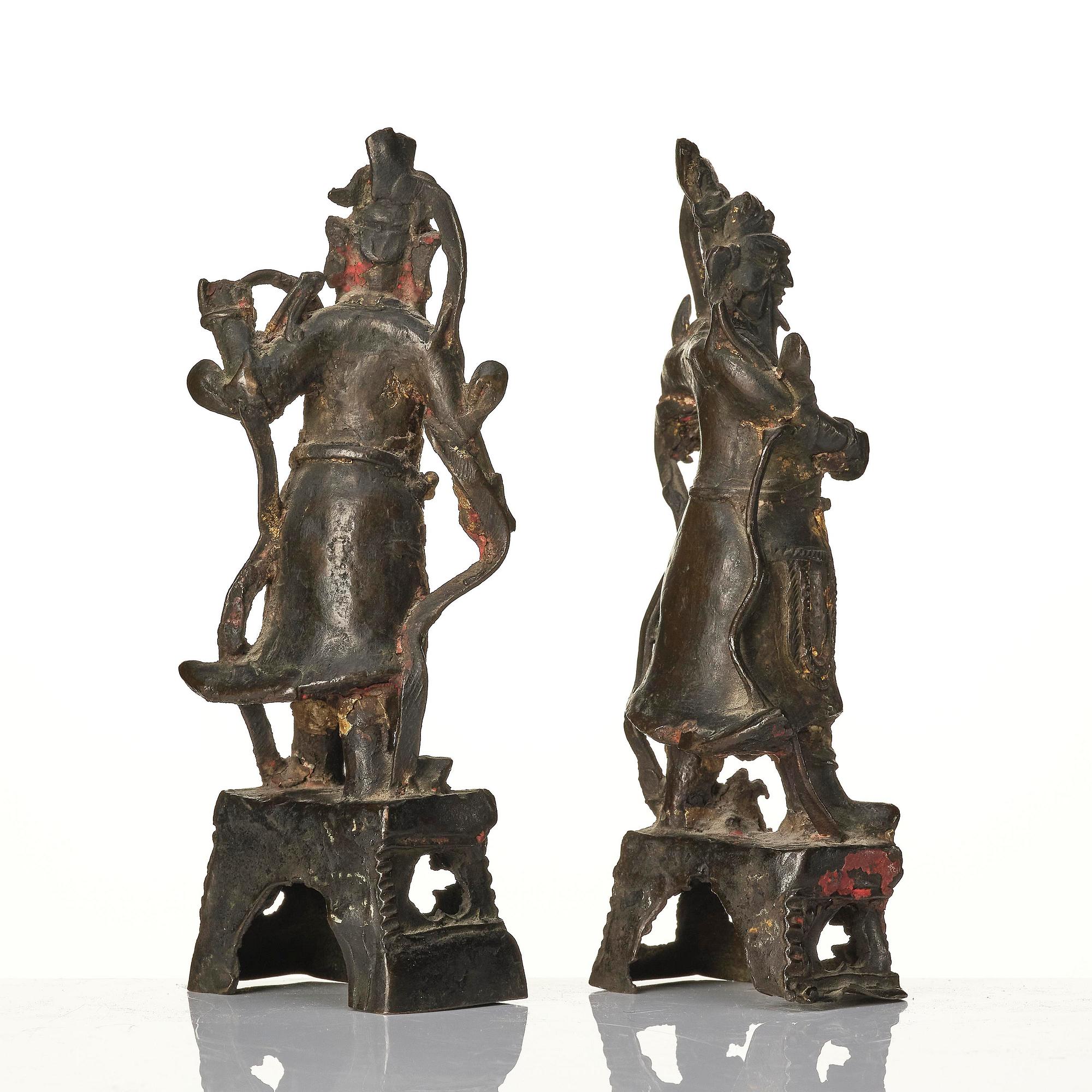 Two gilt bronze figures of guardsmen, Ming dynasty (1368-1644).
