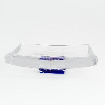 Bertil Vallien, a glass dish, Kosta Boda , Sweden, signed.