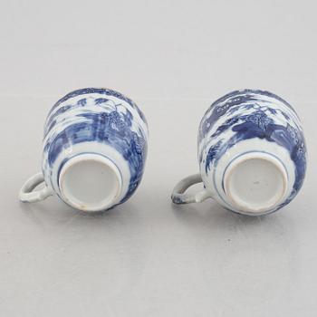 A set of four blue and white Chinese porcelain dishes, 19th century.