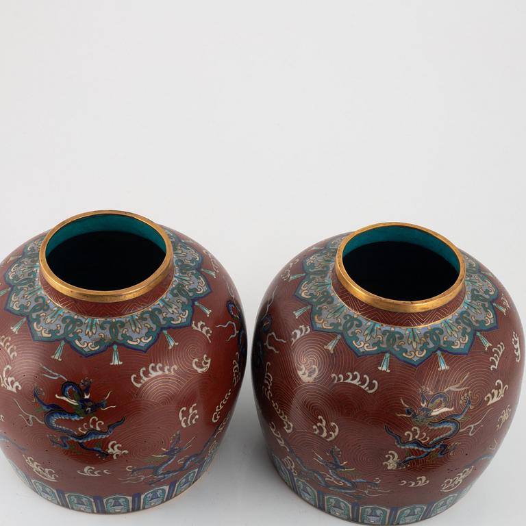 A pair of Chinese jars with covers, 20th Century.