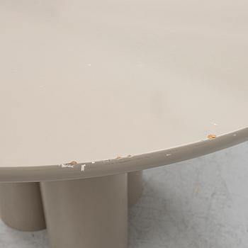 Matbord,  samtida tillverkning.