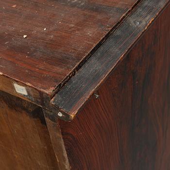 Byrå, nyrenässans, omkring år 1900.