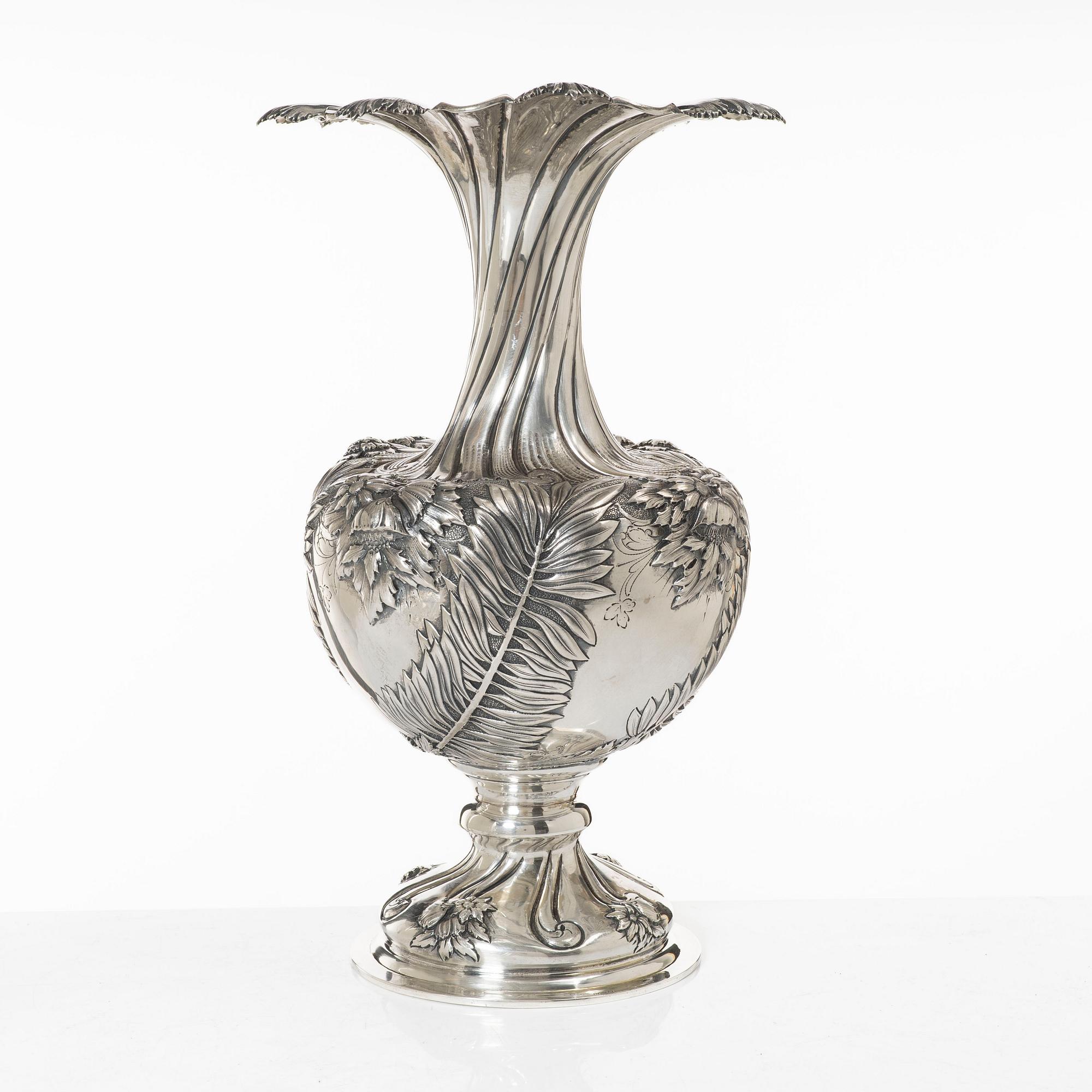Presentation vase, silver, 20th century.