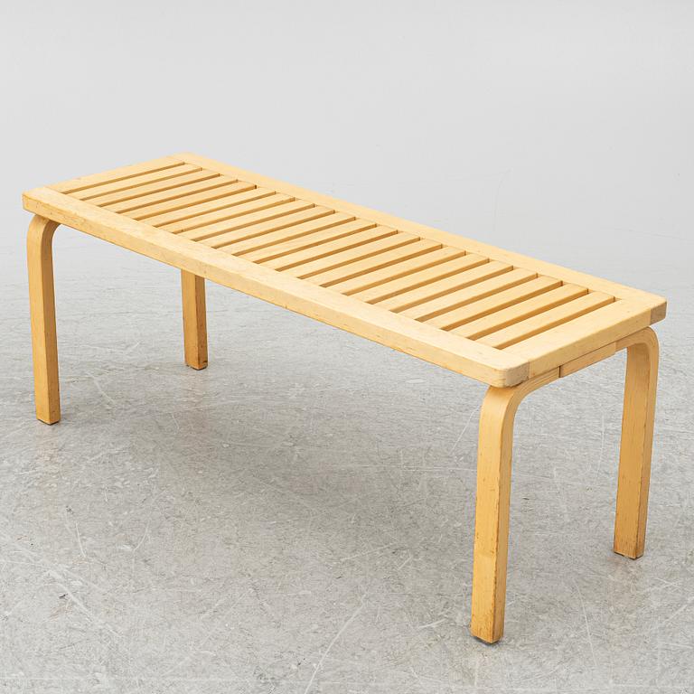 Alvar Aalto, Bänk, modell 153A, Artek, Finland.