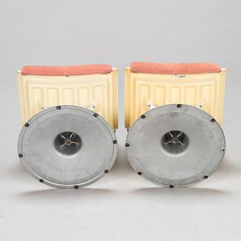 Yrjö Kukkapuro, fåtöljer, ett par, "C-Saturnus", Haimi, 1970-talets slut.