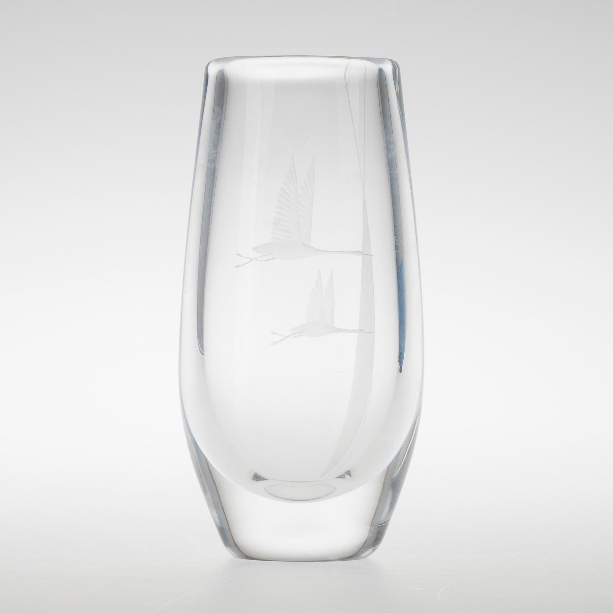 KONSTGLAS, 3 st, Kosta Boda samt Orrefors, 1900-senare hälft.