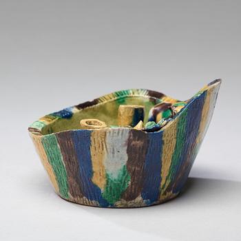 RÖKELSESTÄLL, biskviporslin. Qingdynastin, Kangxi (1662-1722).