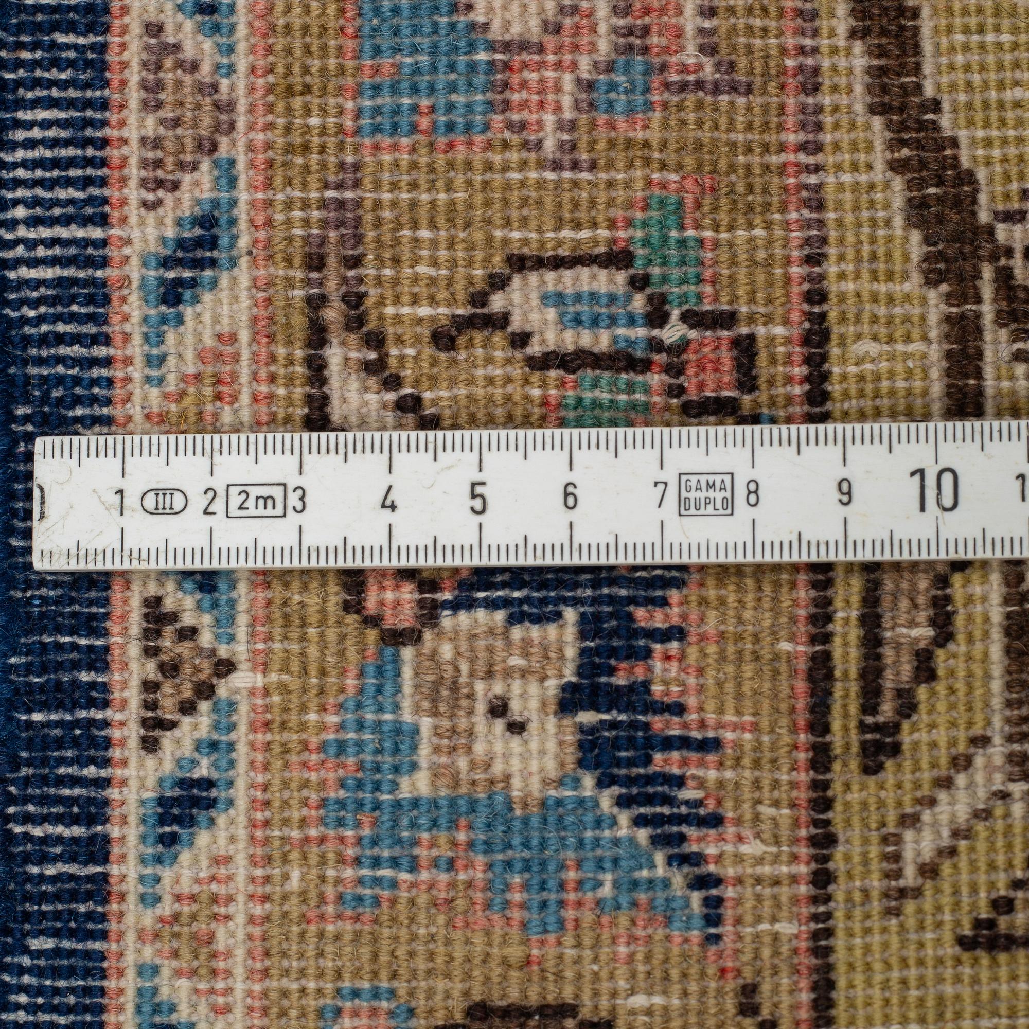 MATTO, an old Qum part silk figural, ca 278-283,5 x 168,5-171,5 cm (as well as 1 and 2 cm flat weave at the ends).