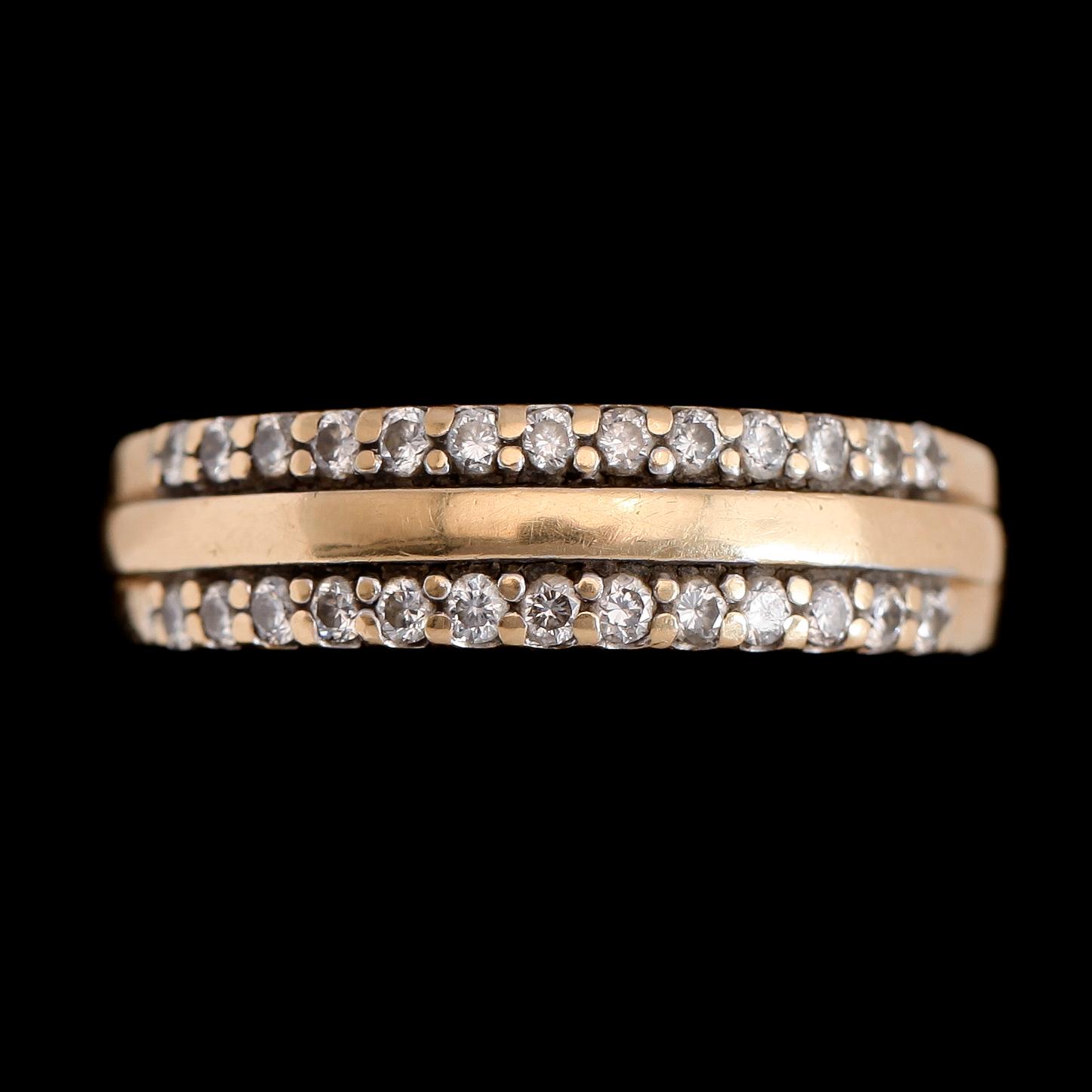 RING, 18K guld, briljantslipade diamanter.
