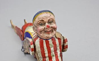 LEKSAKSMOBIL SAMT SCHACKBRÄDE, trä, 1800-1900-tal.