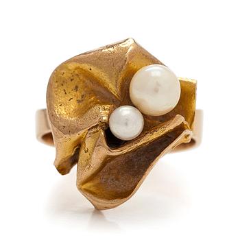 Björn Weckström, ring, "Broken Leaf", 14K gold.