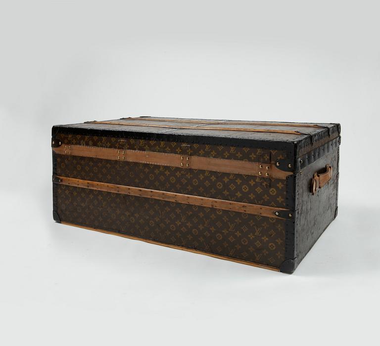 LOUIS VUITTON, koffert, sekelskiftet 1800/1900.